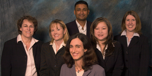 IIDO Members. Front: Amy Randel; Middle from left: Lynn Shore, Michelle Dean, Beth Chung, Karen Ehrhart; Back: College of Business associate dean Gangaram Singh