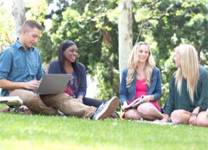 Multi-discipline seminars and reflection pieces will be required of Honors College students.