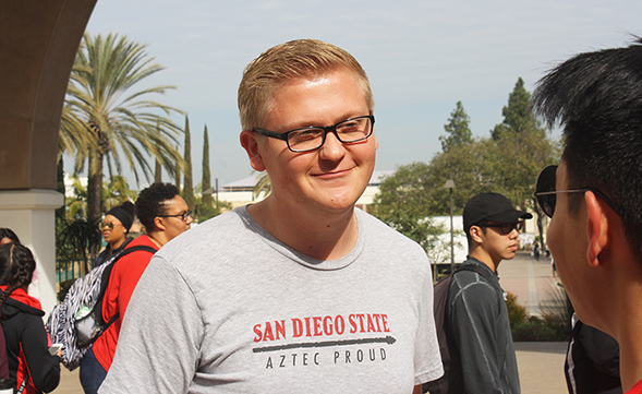 Aztec Proud scholarship recipient Zackary Albrecht greets student donors at the Philanthropy Day celebration. (Photo: Tobin Vaughn)